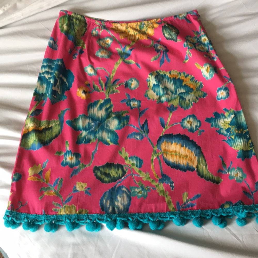 Lyrique Floral pattern Skirt  Size 6